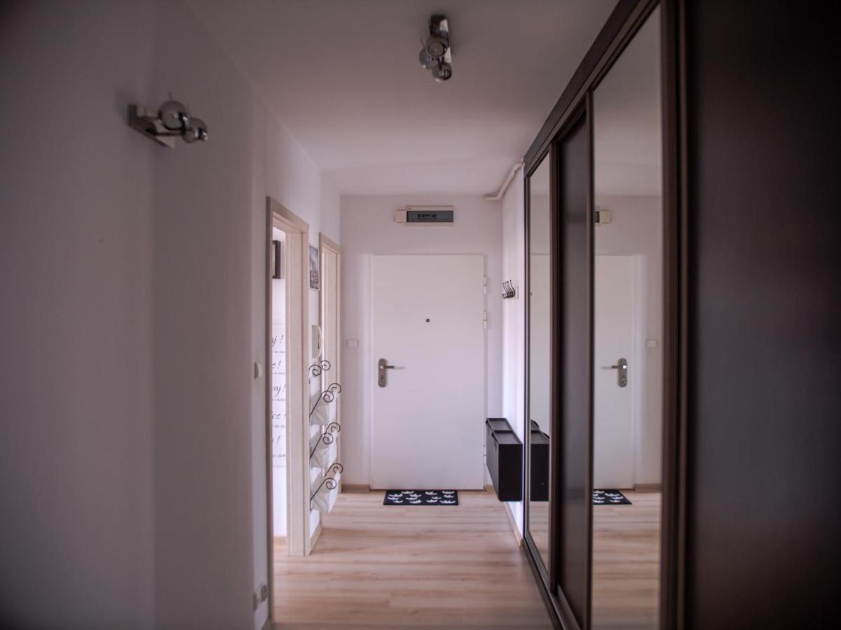 Sdh 2 Radzymin Comfortable Apartment Near Warsaw Exterior foto