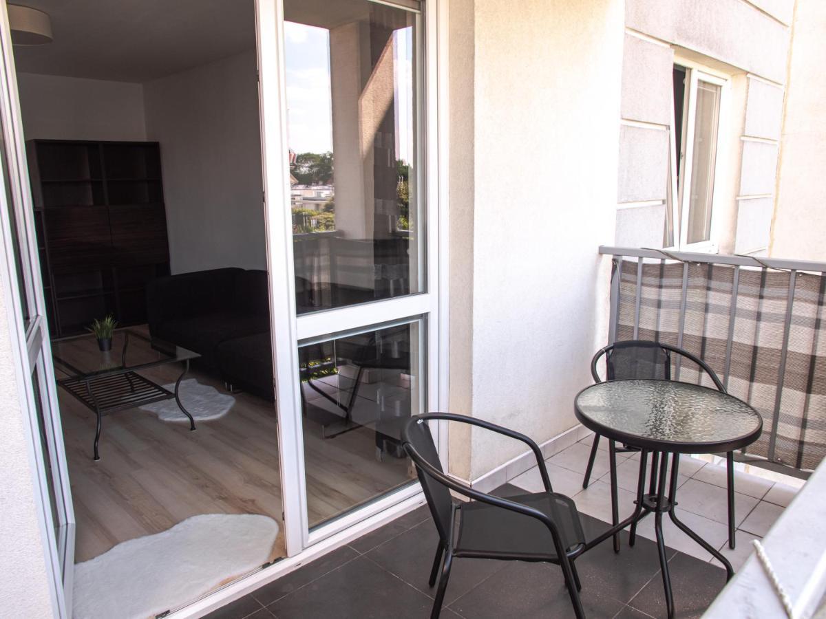 Sdh 2 Radzymin Comfortable Apartment Near Warsaw Exterior foto